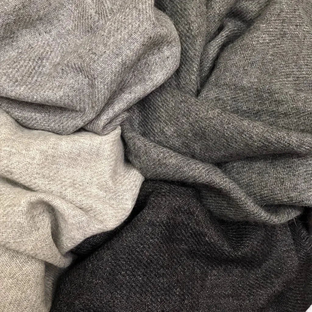 Cashmere Scarf | Charcoal Handloom