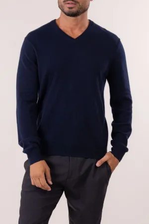 CLASSIC V-NECK SWEATER