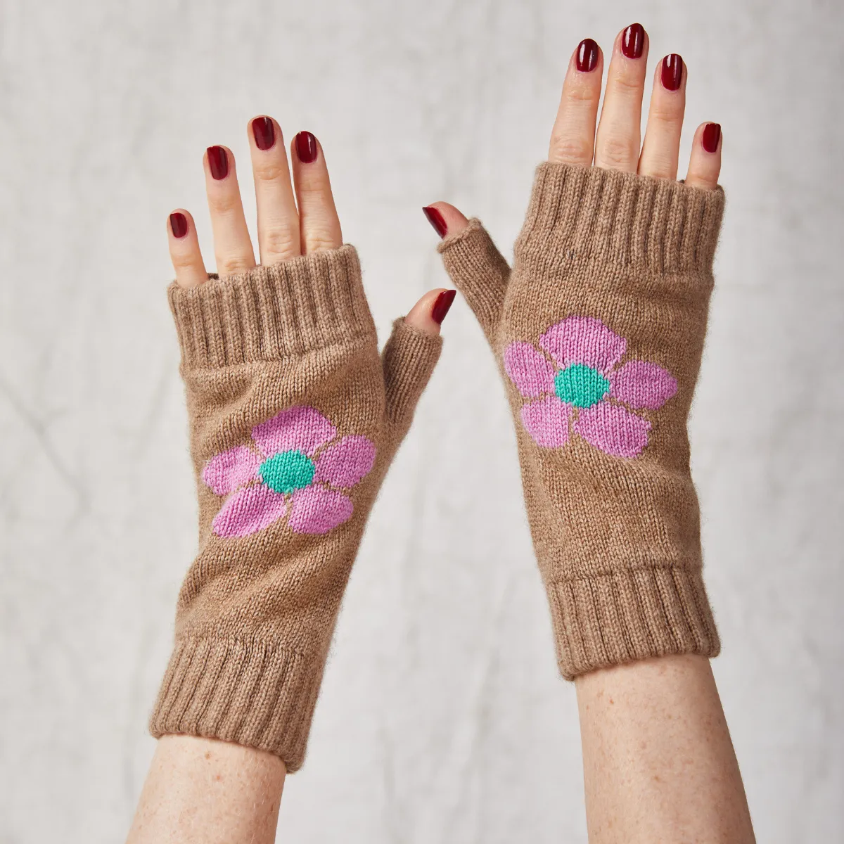 Daisy Wrist Warmers