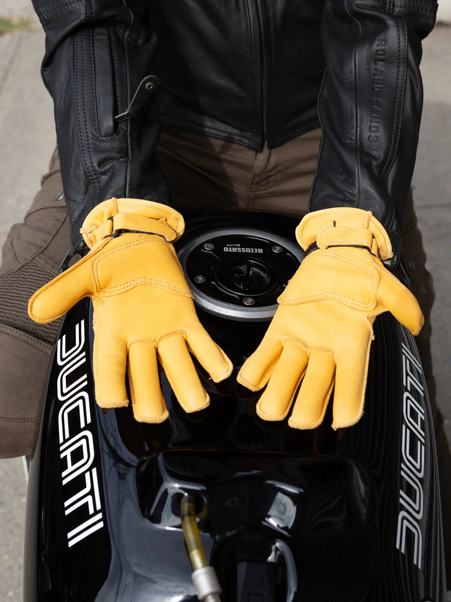 Lee Parks Design DeerTours Outseam Gloves