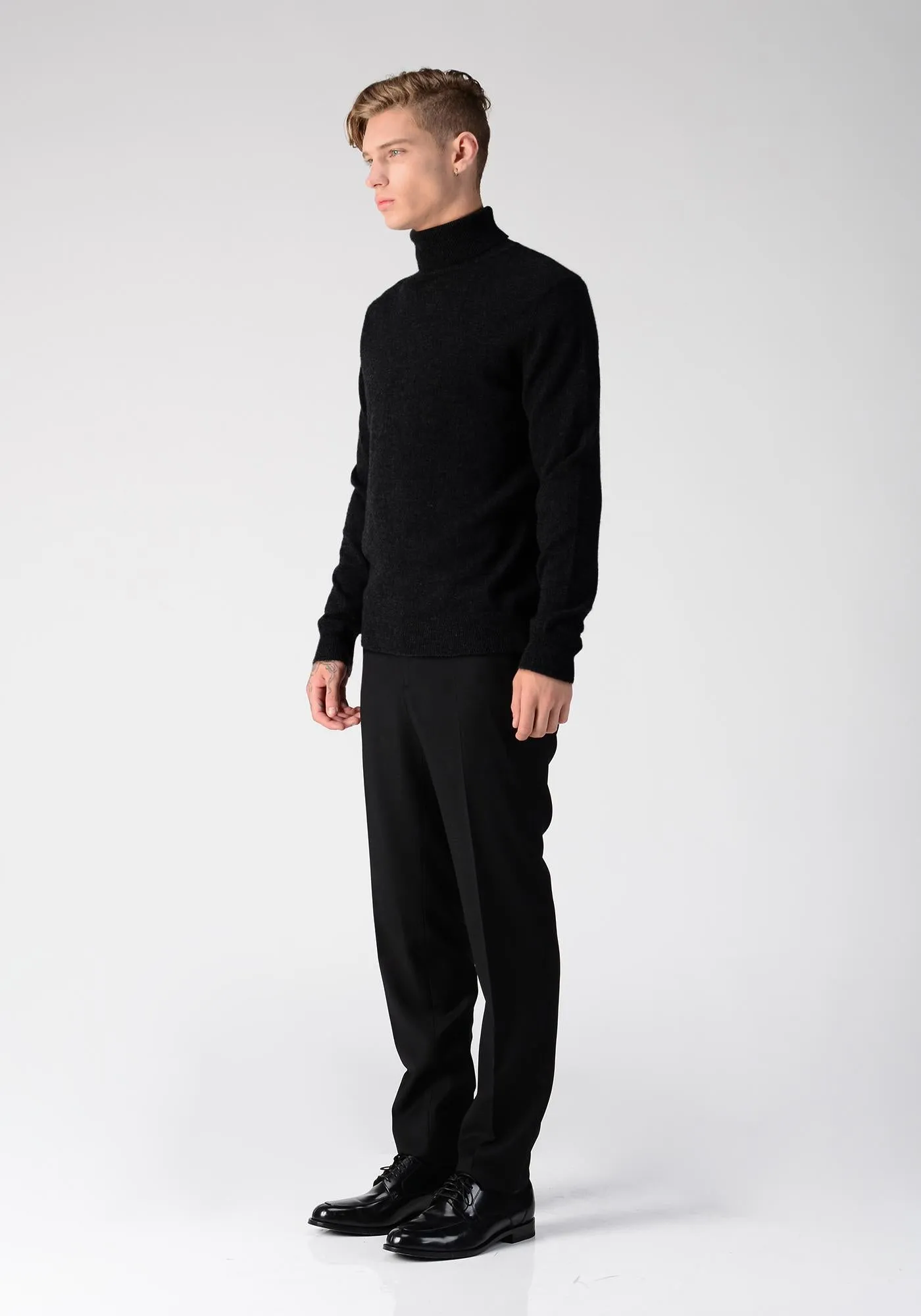 Men Turtleneck Sweater_Black