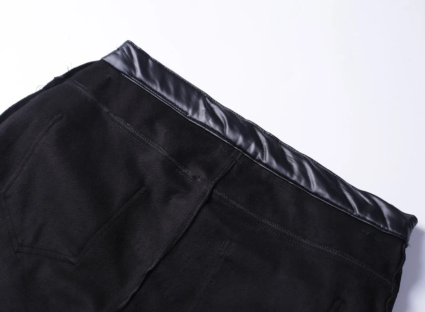 Solid Black Clean and Sleek Design Men Leather Pants